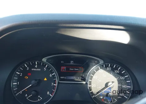 2016 Nissan Pathfinder Platinum из США, поврежденный, VIN 5N1AR2MN3GC603640